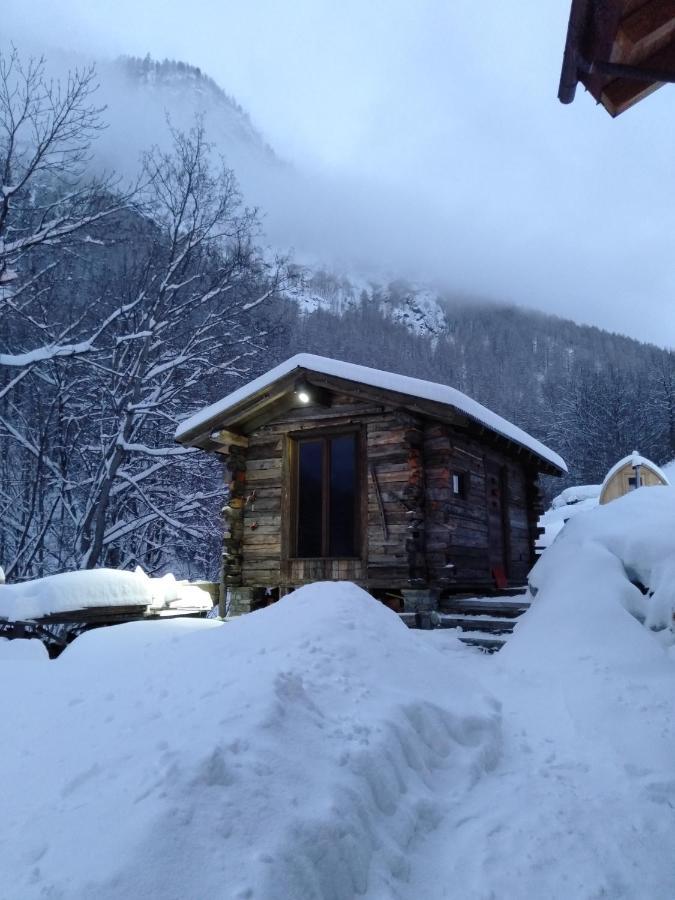 Nuit A Pleiney Bed & Breakfast Saint-Rhemy-En-Bosses Exterior photo